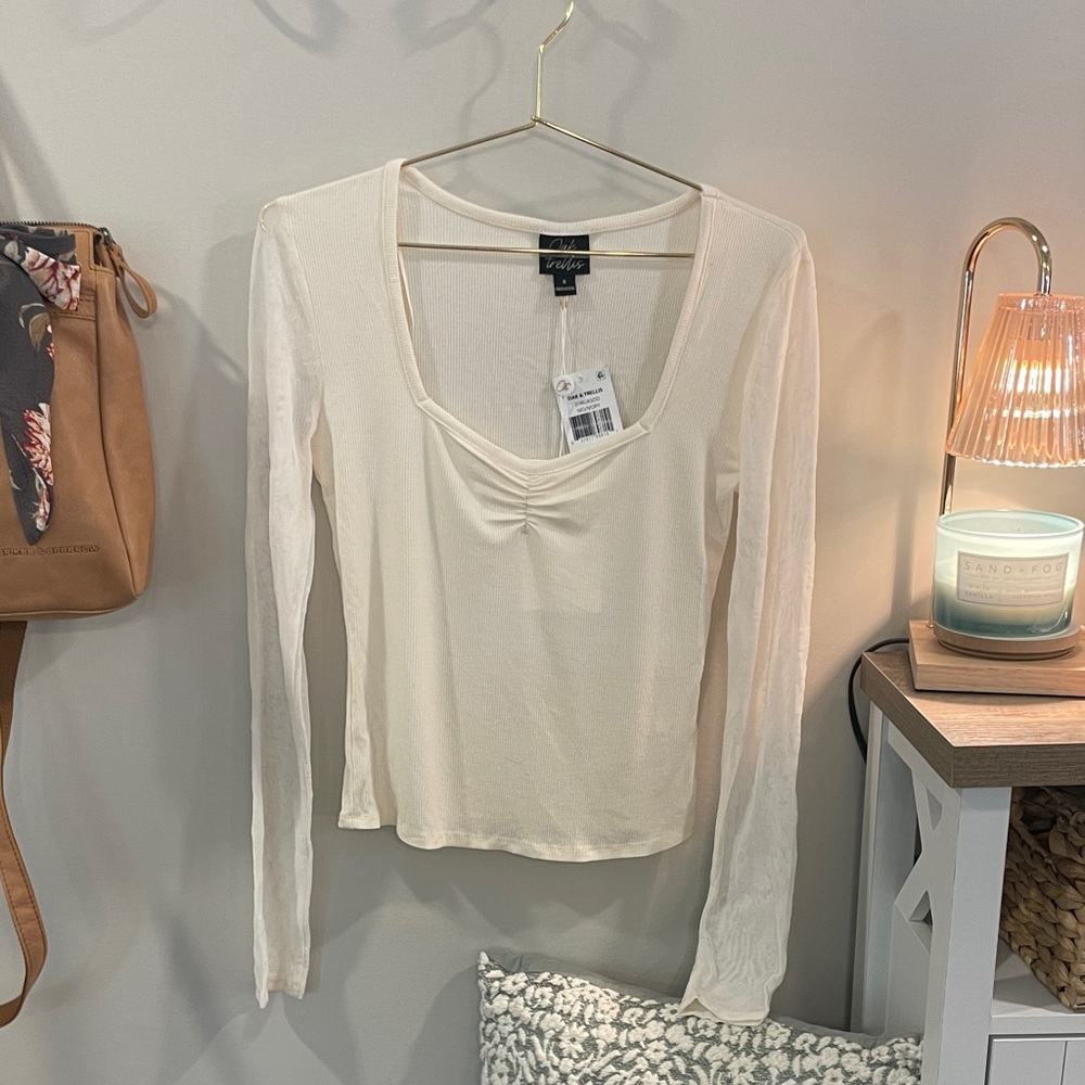 Oak and Trellis Cream Long Sleeve Blouse